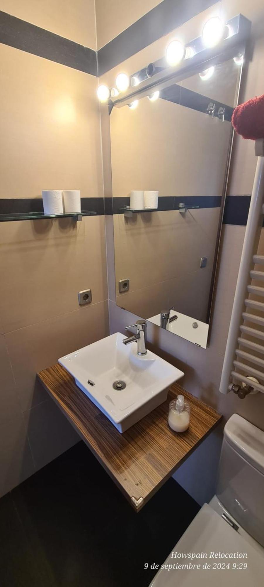 Alojamiento En Loft Madrid Luaran gambar